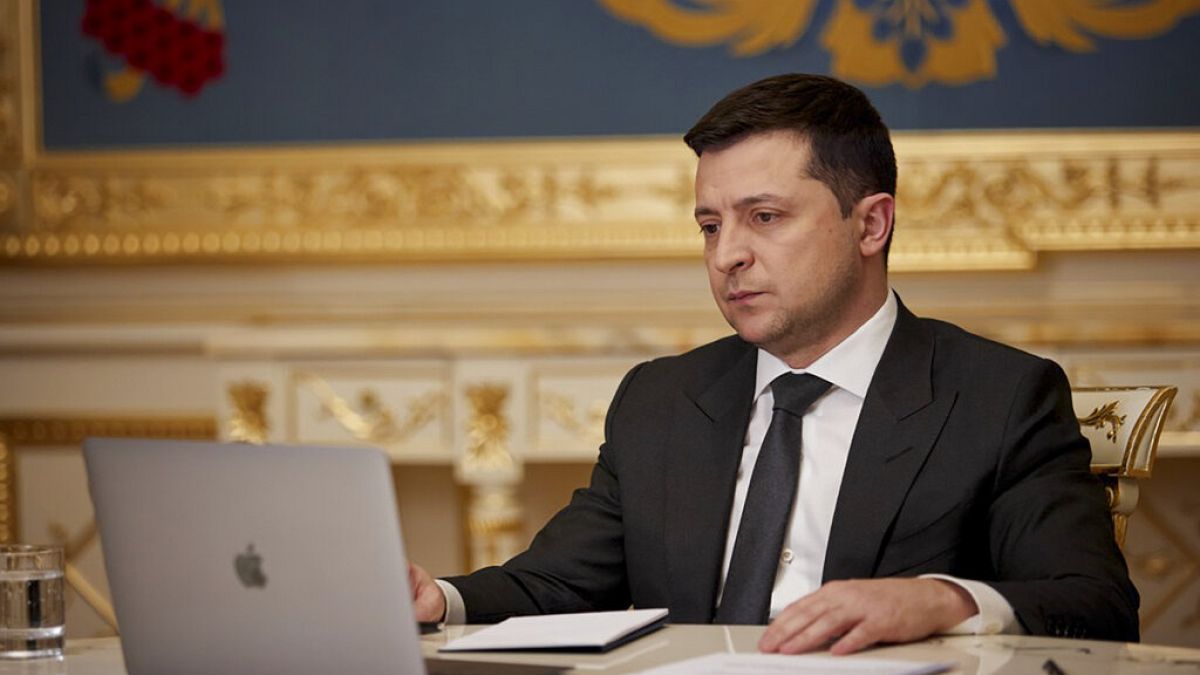 Presidente da Ucrânia garante que a situação na fronteira com a Rússia está controlada