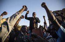 Лидер гражданского движения Мамаду Драбо объявляет о захвате власти военными, Уагадугу, 24 января 2022 г.