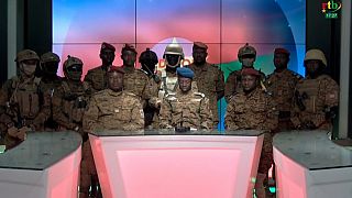 Burkina Faso'da bir grup asker devlet televizyonu RTB'de darbe bildirisi okudu