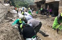 Labores de limpieza en el pueblo de Machu Picchu tras la inundación del río Alcamayo. Perú 25/1/2022
