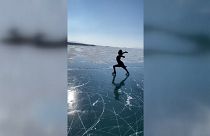 Artistik buz pateni milli sporcusu İklim Şentunalı