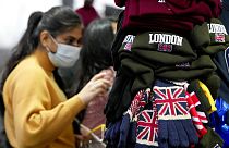 İngiltere bekaret testi ve kızlık zarı dikimini yasaklamaya hazırlanıyor