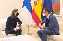 La primera ministra finlandesa, Sanna Marin, y el presidente del Gobierno español, Pedro Sánchez, en Madrid, España