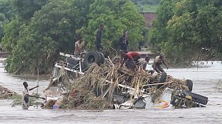 Malawi cleans up after storm devastation 