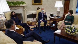 Harris alelnök és Biden elnök a koronavírus-intézkedésekről tanácskozik republikánus szenátorokkal, 2021 február 1. - Washington