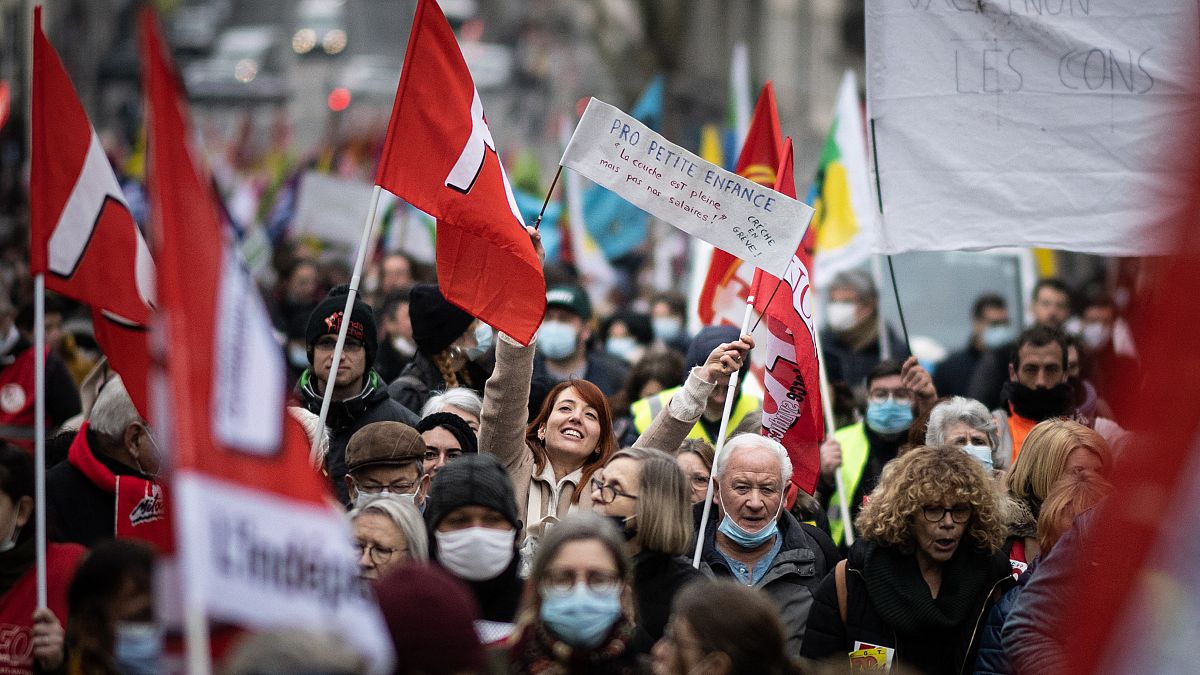 مظاهرات في فرنسا لمطالبة السلطات برفع القدرة الشرائية