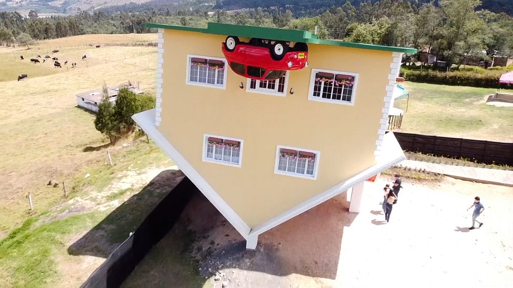 colombia-s-upside-down-house-new-tourist-hotspot