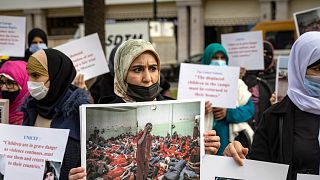 عائلات جهاديين مغاربة معتقلين في سوريا والعراق يطالبون بإجلائهم