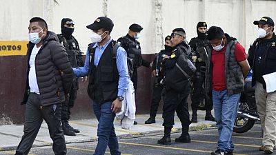 Sicherheitskräfte in Guatemala nehmen mutmaßliche Schlepper fest