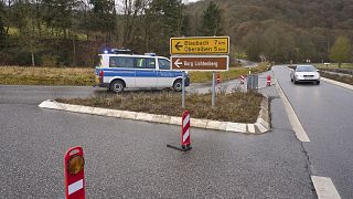Die Polizei in Rheinland-Pfalz fahndet nach den Tätern.