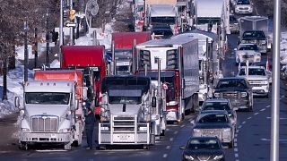 Kanada'nın başkenti Ottowa'da aşı karşıtı kamyon sürücülerinin eylemi devam ediyor