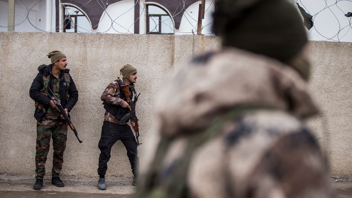 IŞİD militanlarına yönelik operasyon düzenleyen SDG mensupları, Haseke, Suriye 