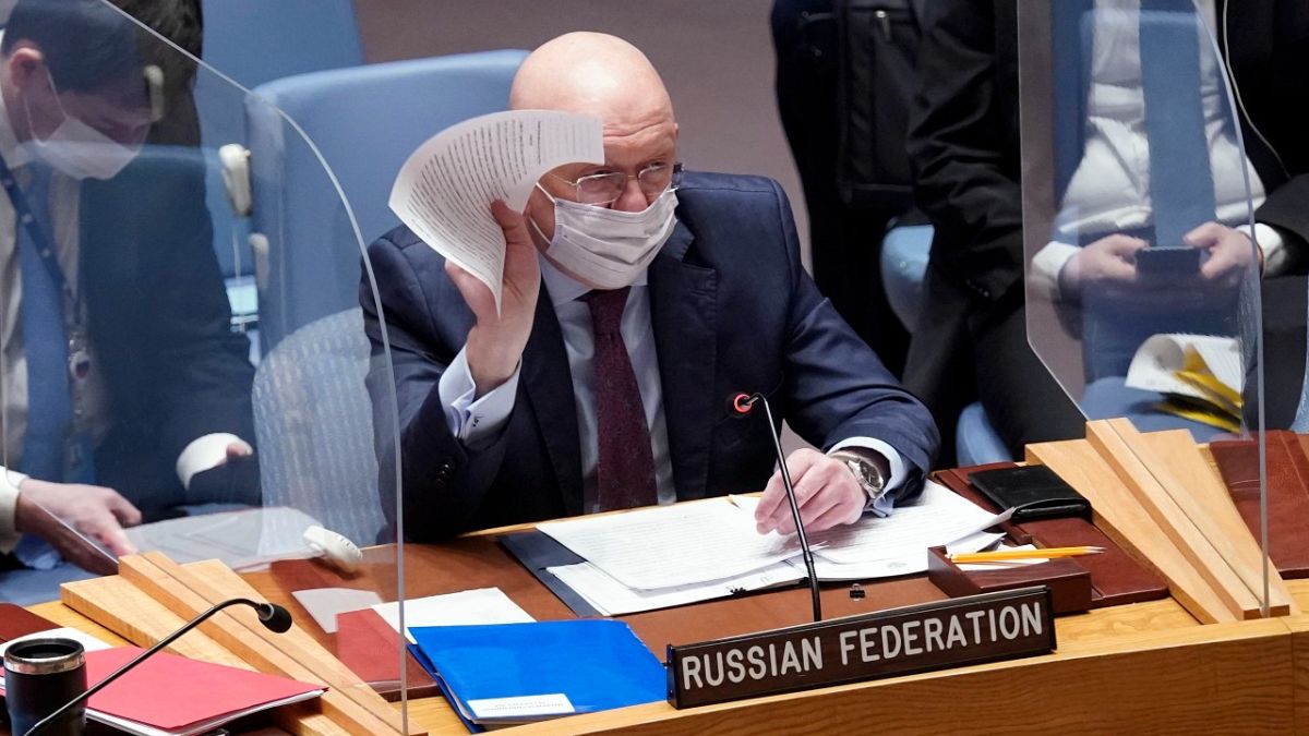 سفير روسيا لدى الأمم المتحدة فاسيلي نيبينزيا يلقي كلمة أمام مجلس الأمن التابع للأمم المتحدة، الاثنين 31 يناير 2022