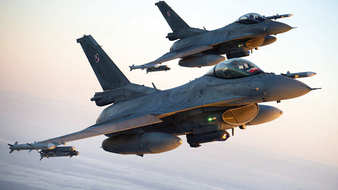 F-16 savaş uçağı 50 yaşında