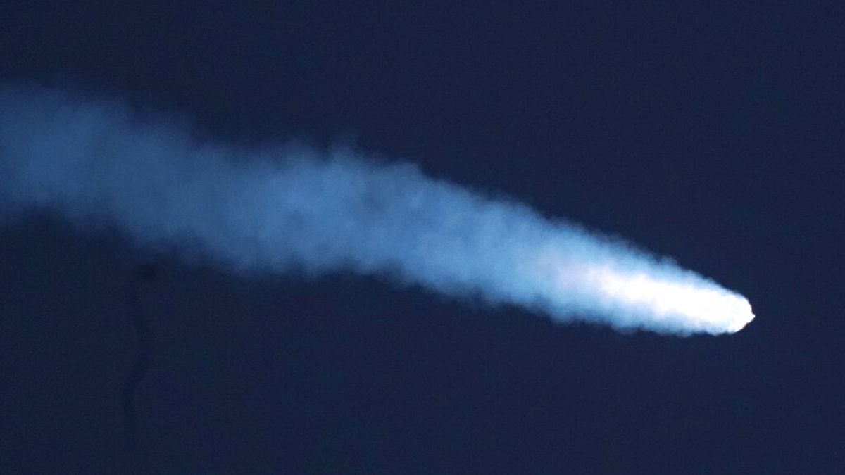 SpaceX Falcom 9 roket fırlatılışı