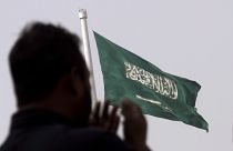 Suudia Arabistan'da bayrak, arma ve milli marşta sistem değişikliği hazırlığı