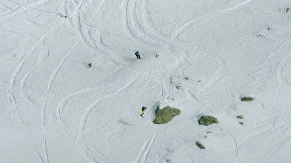 Tao Kreibich and Julian Uberbacher show off extreme skiing as they win in Switzerland