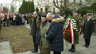 In Warschau wurden Gedenkkränze niedergelegt