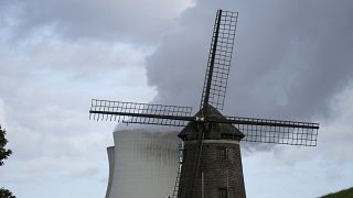 Bruxelas defende rótulo "verde" para gás e energia nuclear