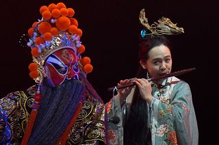 Traditional Chinese entertainers