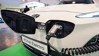 Archives : véhicule électrique présenté à un salon automobile à Essen (Allemagne), le 02/12/2021