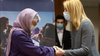 "Vergesst uns nicht" - afghanische Frauenrechtlerinnen im Europäischen Parlament