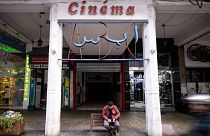 Do luxo ao lixo. Salas de cinema lutam pela sobrevivência em Marrocos