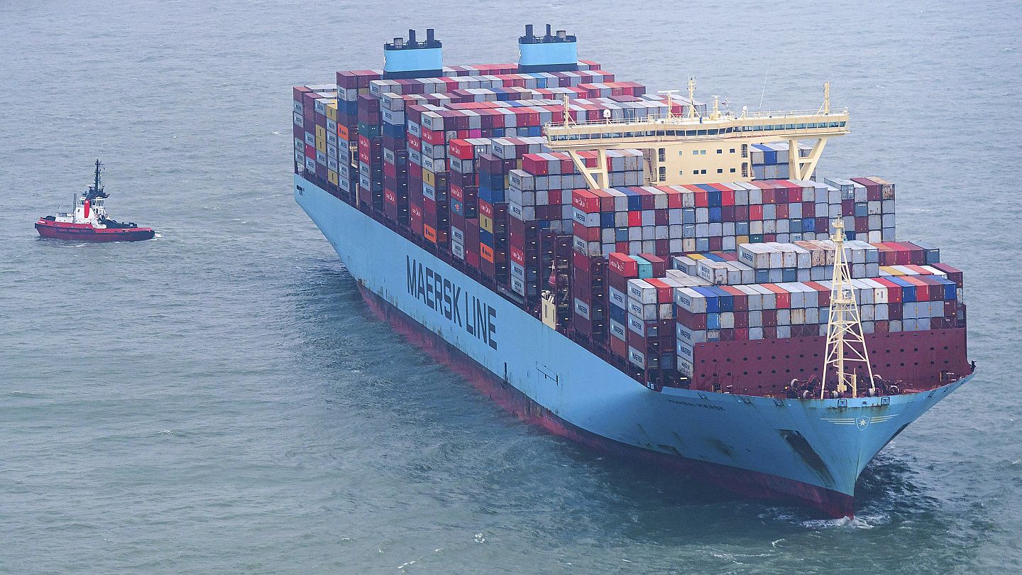 container ship maersk
