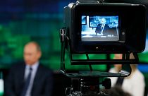Vlagyimir Putyin orosz elnök nyilatkozik a Russia Today műsorában 2013. június 11-én