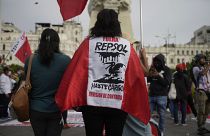 Manifestantes asisten a una protesta contra Repsol en Lima, Perú, el lunes 31 de enero de 2022.