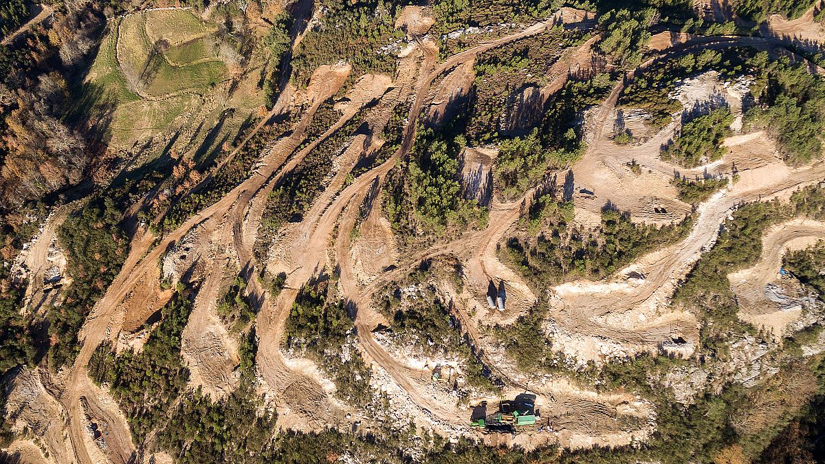 Minas de lítio a céu aberto em Covas do Barroso, concelho de Boticas