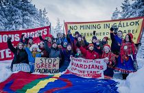 Greta Thunberg junta-se a indígenas contra mina na Suécia