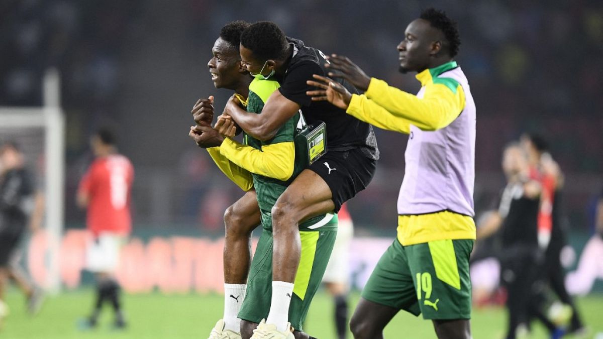 Les joueurs sénégalais célèbrent leur victoire à Yaoundé (Cameroun), le 6 février 2022