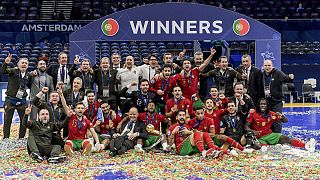 Portugal celebra título de bicampeão da Europa de futsal