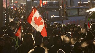 Διαμαρτυρίες οδηγών φορτηγών κατά των μέτρων για τον Covid στο κέντρο της Οτάβα του Καναδά