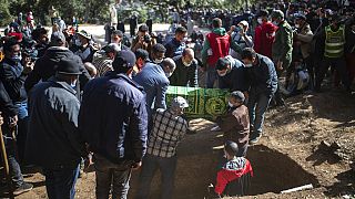 Le cercueil de Rayan inhumé dans le village d'Ighran, au Maroc, lundi 7 février 2022.