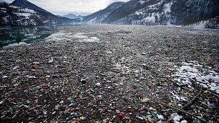 Denizlerde plastik atık kirlliliği