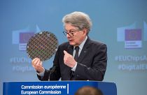Bruxelas apresenta plano milionário para autonomia nos semicondutores