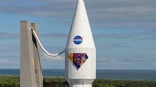 صاروخ أطلس 5 حاملاً مركبة لوسي الفضائية التابعة لناسا (أرشيف)