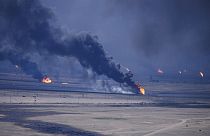 Irak işgalinde Kuveyt petrol kuyuları ateşe verildi (Arşiv)
