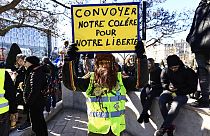 Paris'te 'Özgürlük Konvoyu' gösterisi
