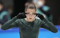 Kamila Valieva durante una sesión de entrenamiento en los Juegos Olímpicos de Invierno de 2022, el 13 de febrero de 2022, en Pekín.