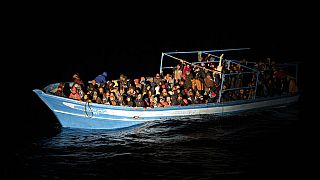 Auf Lampedusa ankommende Migranten