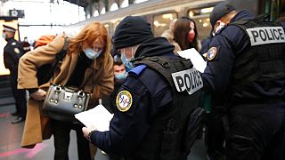 Archivbild: Der Gare du Nord in Paris. Hier haben Polizist:innen einen mit einem Messer bewaffneten Mann erschossen.