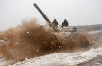 Ukrayna ordusu Rus saldırısı olasılığına karşı tatbikat yaparken