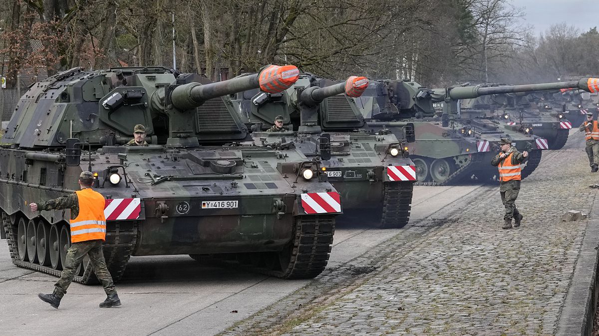 Военная техника готовится к отправке в Литву из Германии