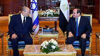 لقاء الرئيس المصري عبد الفتاح السيسي برئيس الوزراء الإسرائيلي نفتالي بينيت في منتجع شرم الشيخ على البحر الأحمر، مصر، يوم الإثنين 13 سبتمبر 2021.