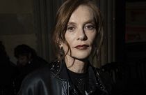 Berlinale : positive au Covid-19, Isabelle Huppert recevra virtuellement son Ours d'or d'honneur