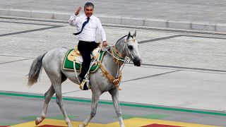 Президент Туркмении Гурбангулы Бердымухамедов на параде в Ашхабаде 27 сентября 2021