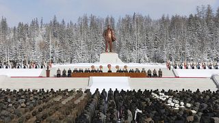 احتفالات في سامجيون بمناسبة الذكرى الثمانين لميلاد الزعيم الكوري الشمالي السابق كيم جونغ إيل